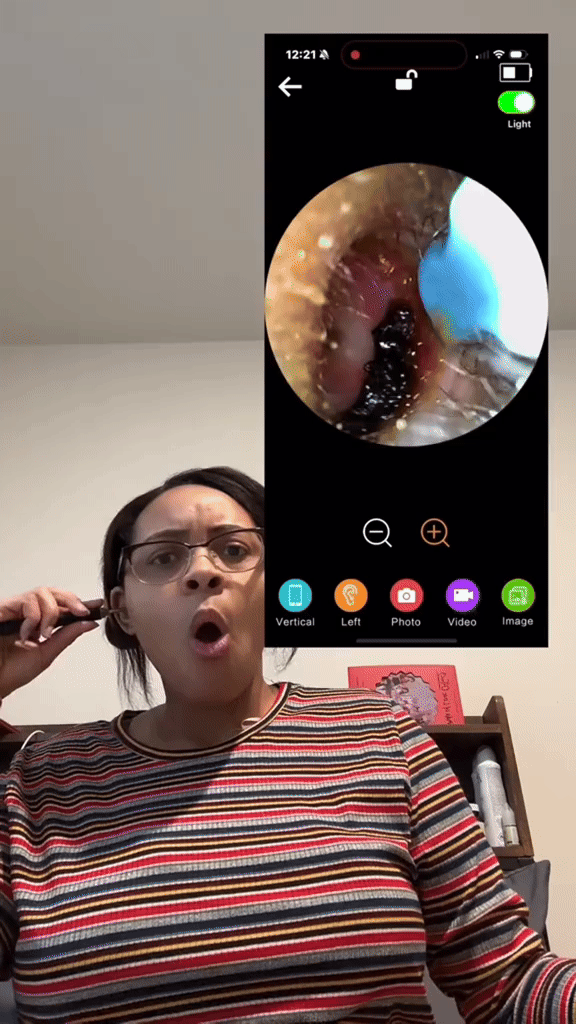 HIGH TECH EARWAX REMOVAL DEVICE